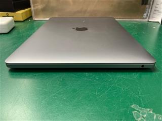 Apple MacBook Pro Laptop (13